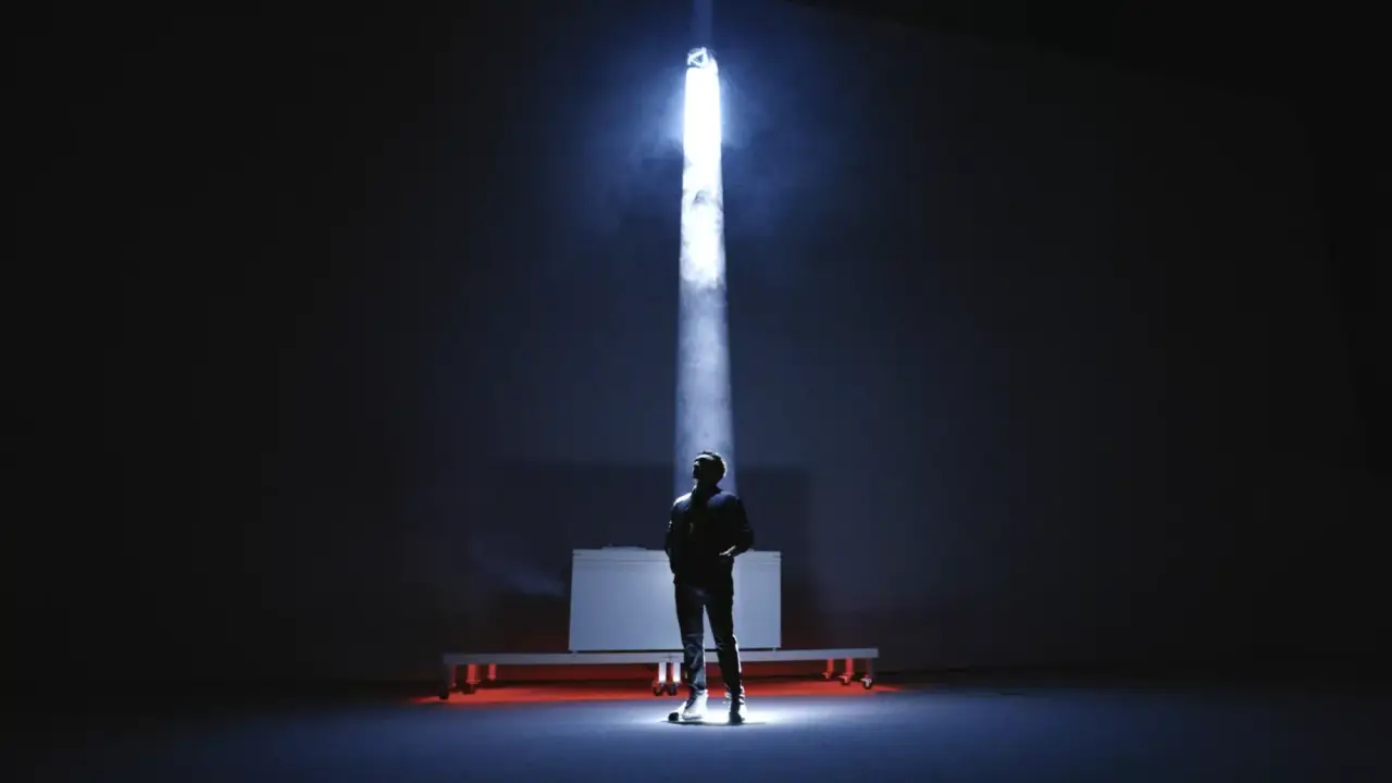 Bruno Ribeiro’s visual creation, or monumental live performance as cinematic art